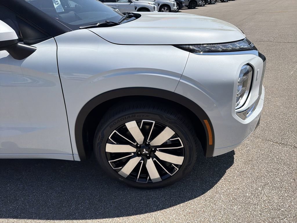 New 2026 Mitsubishi Outlander SEL AWD/4WD image 2