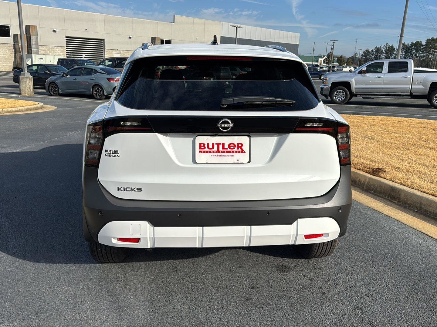 New 2026 Nissan Kicks SV w/ SV Premium Package image 4