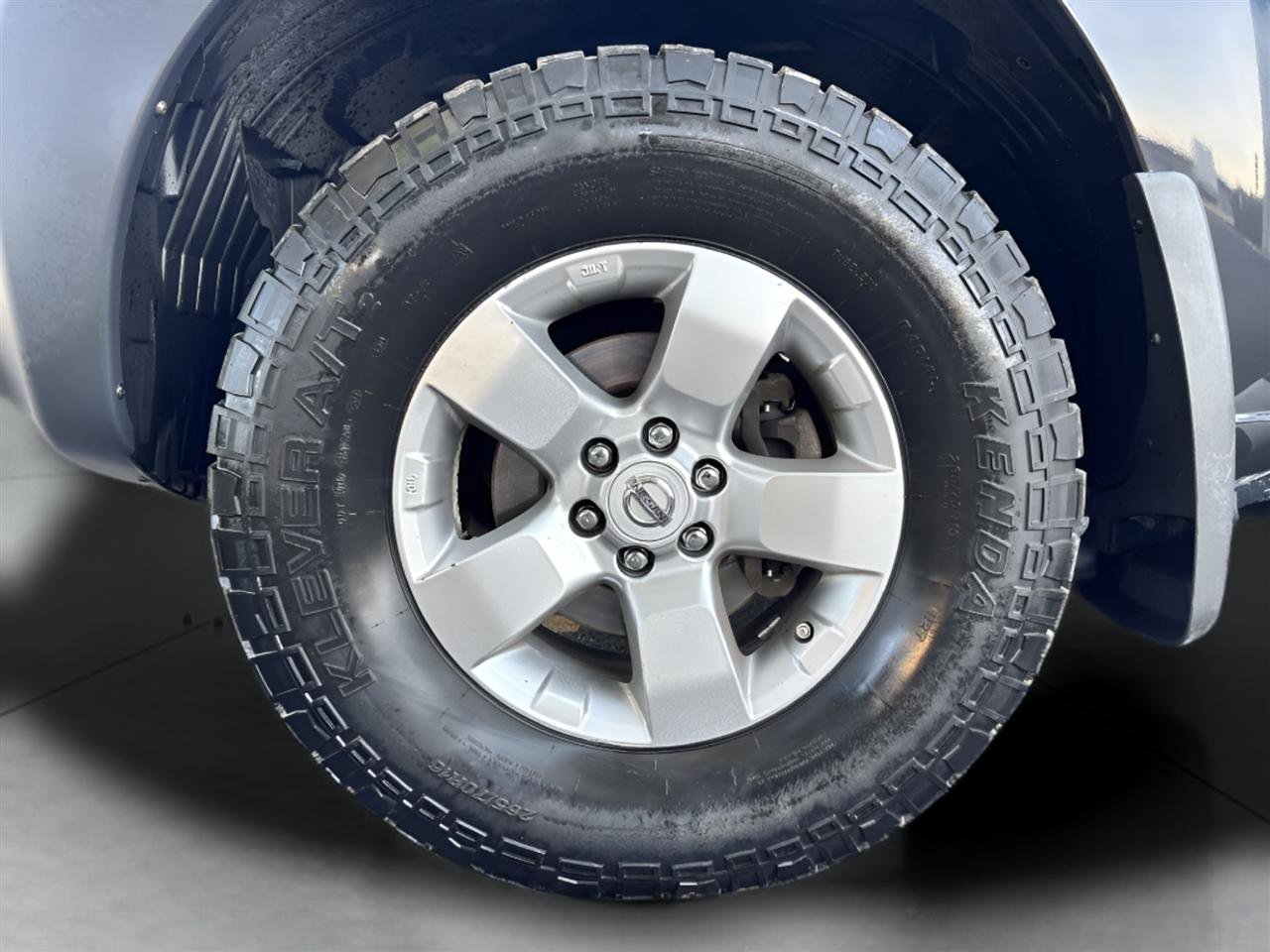 Used 2013 Nissan Xterra S image 25