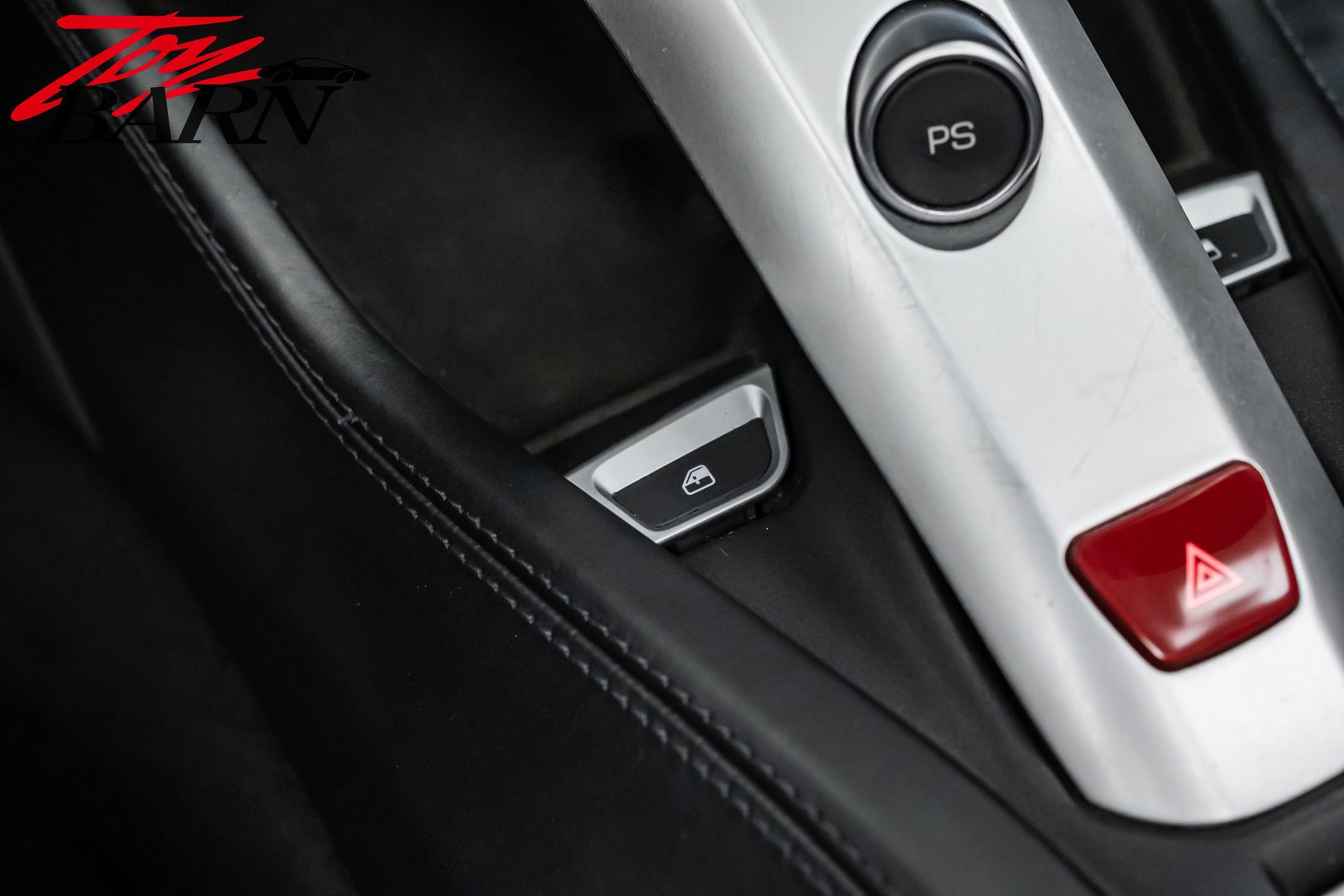 Used 2016 Ferrari California T RWD image 54