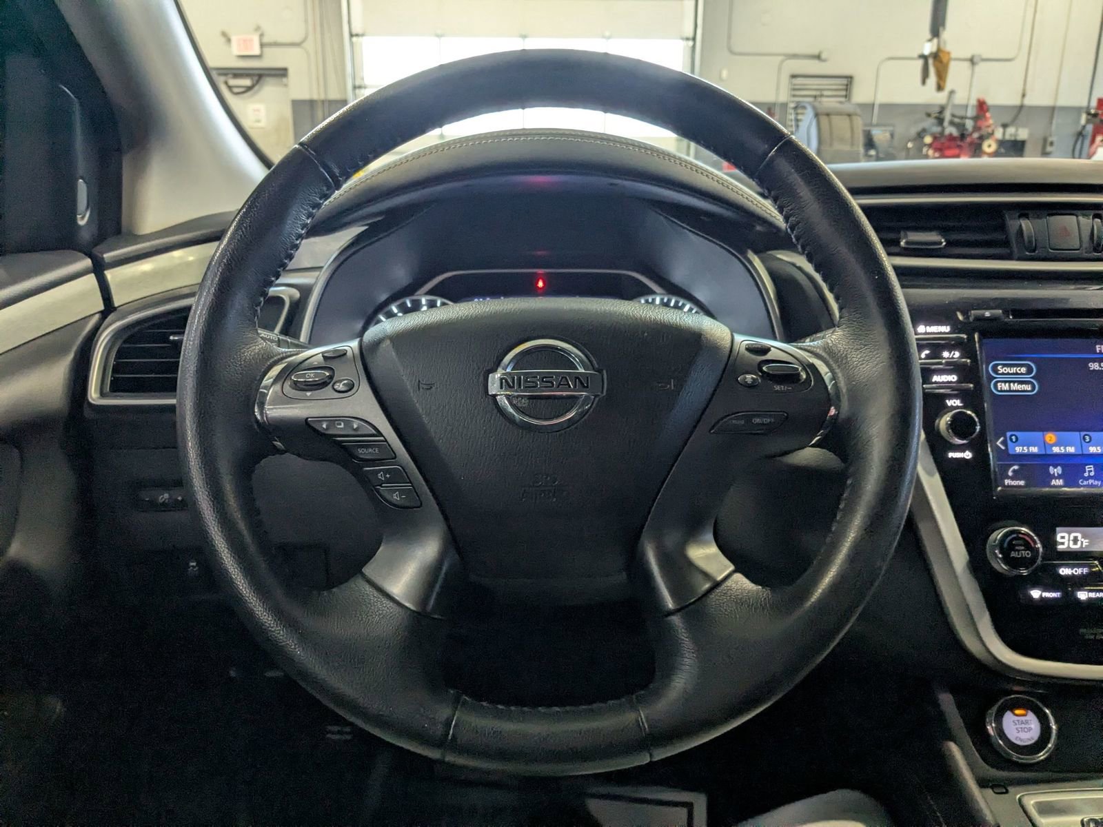 Used 2020 Nissan Murano SV image 11