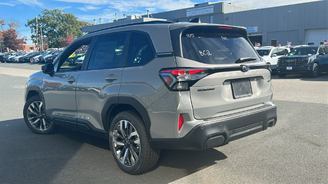 New 2026 Subaru Forester Touring AWD/4WD image 4