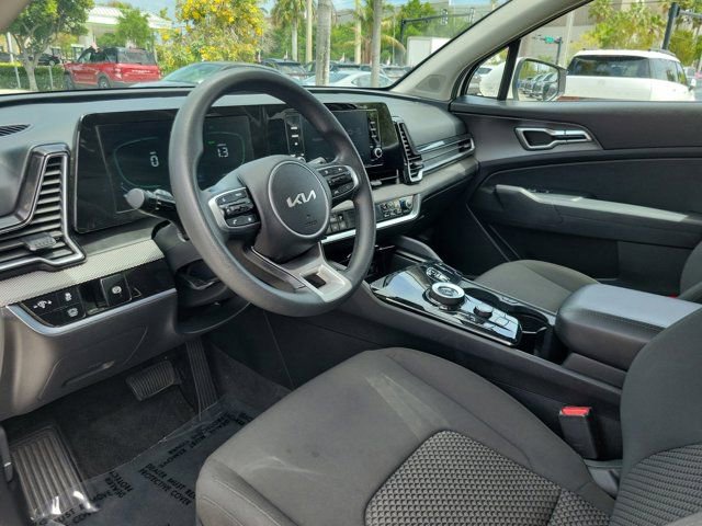 Used 2023 Kia Sportage LX AWD/4WD image 12