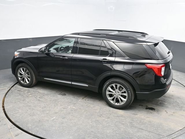 Used 2022 Ford Explorer XLT w/ Equipment Group 202A image 24