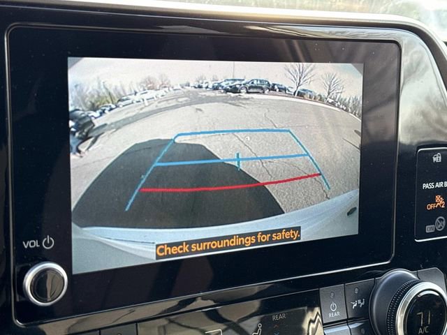 Used 2024 Toyota Highlander LE image 20