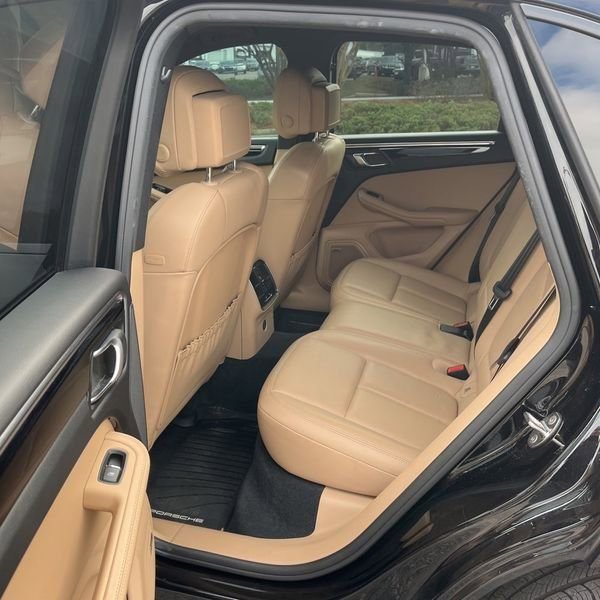 Used 2019 Porsche Macan image 16