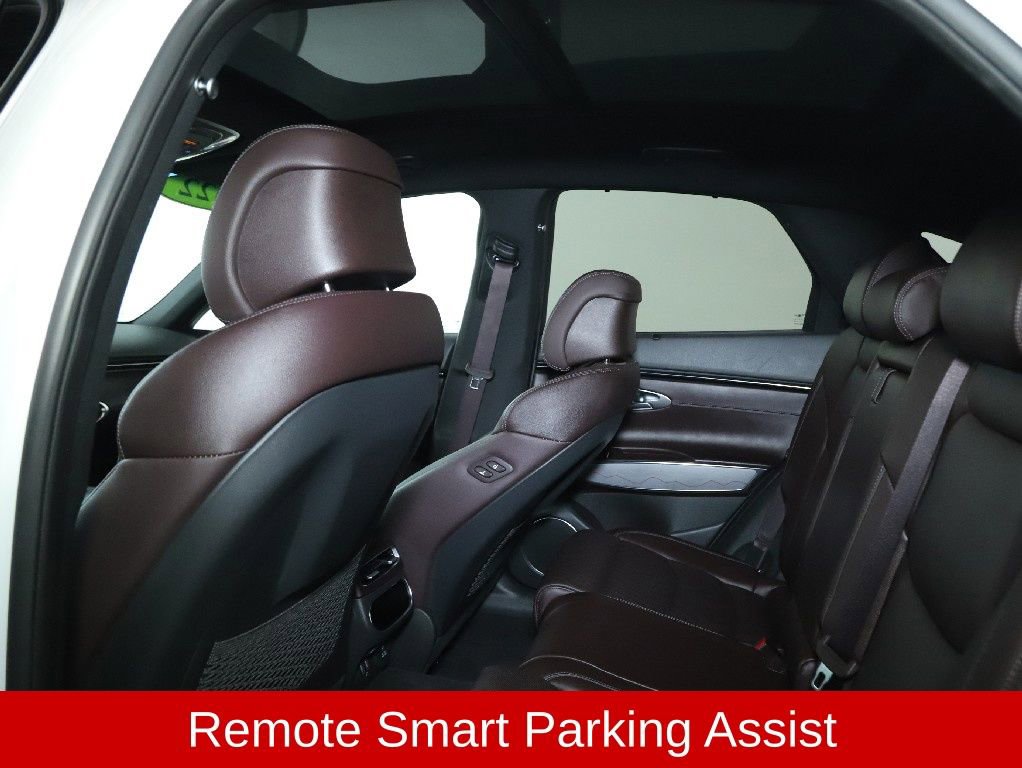 Used 2022 Genesis GV70 2.5T w/ Advanced Package image 16