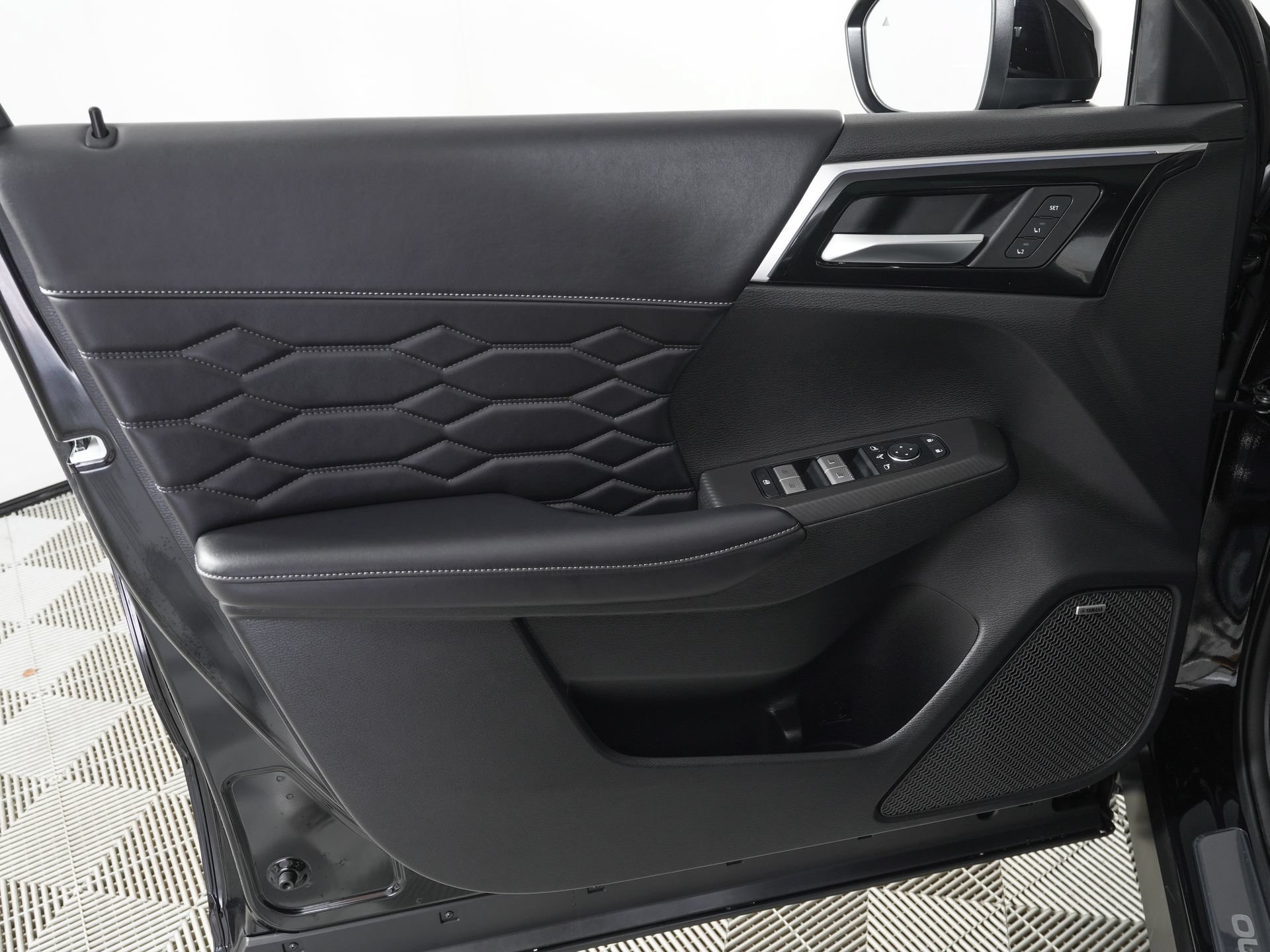New 2026 Mitsubishi Outlander SEL FWD image 6