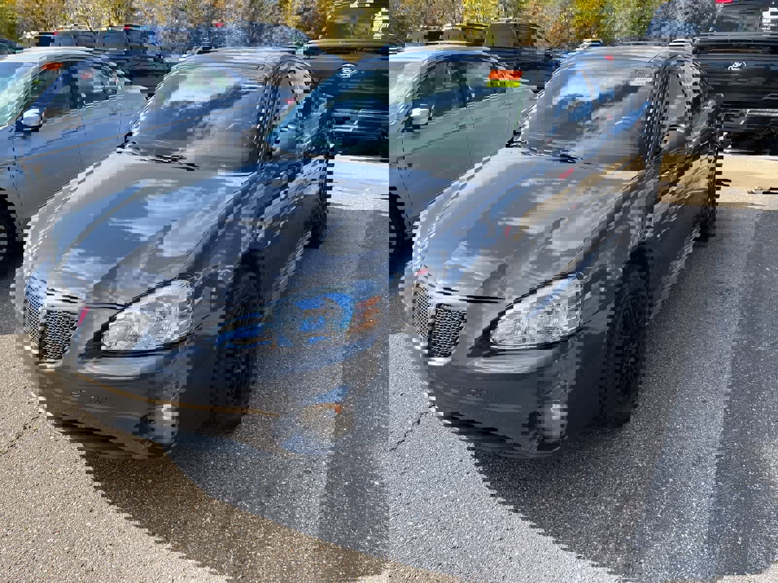 Used 2008 Pontiac Grand Prix image 3