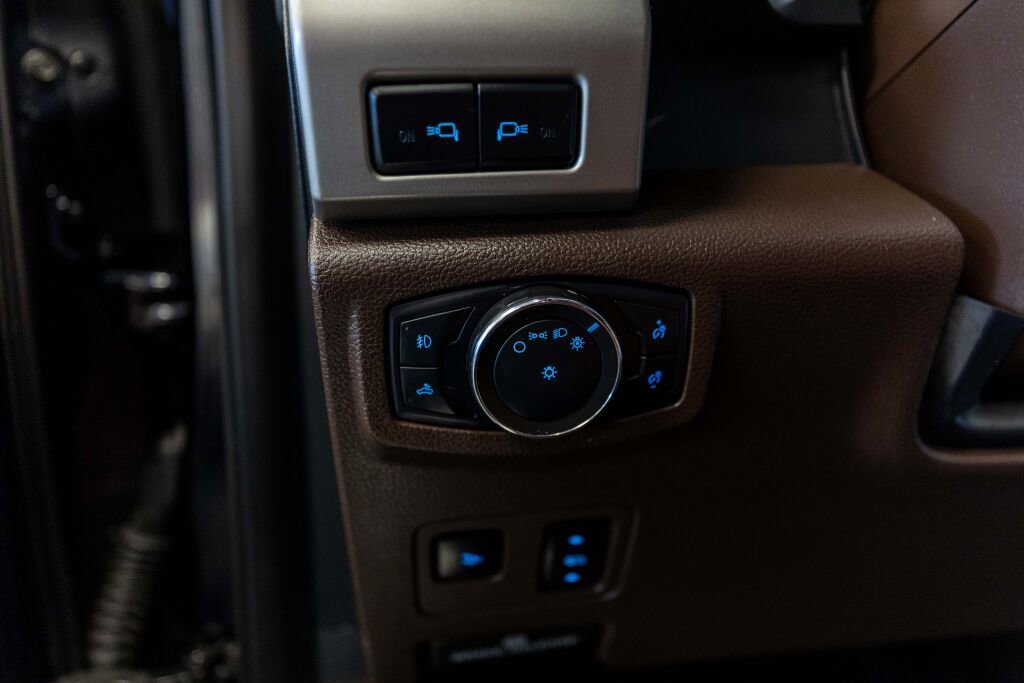 Used 2022 Ford F450 King Ranch w/ King Ranch Ultimate Package AWD/4WD image 12
