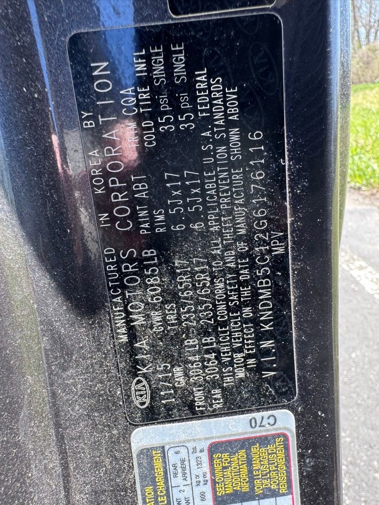 Used 2016 Kia Sedona LX w/ LX Convenience Package image 23