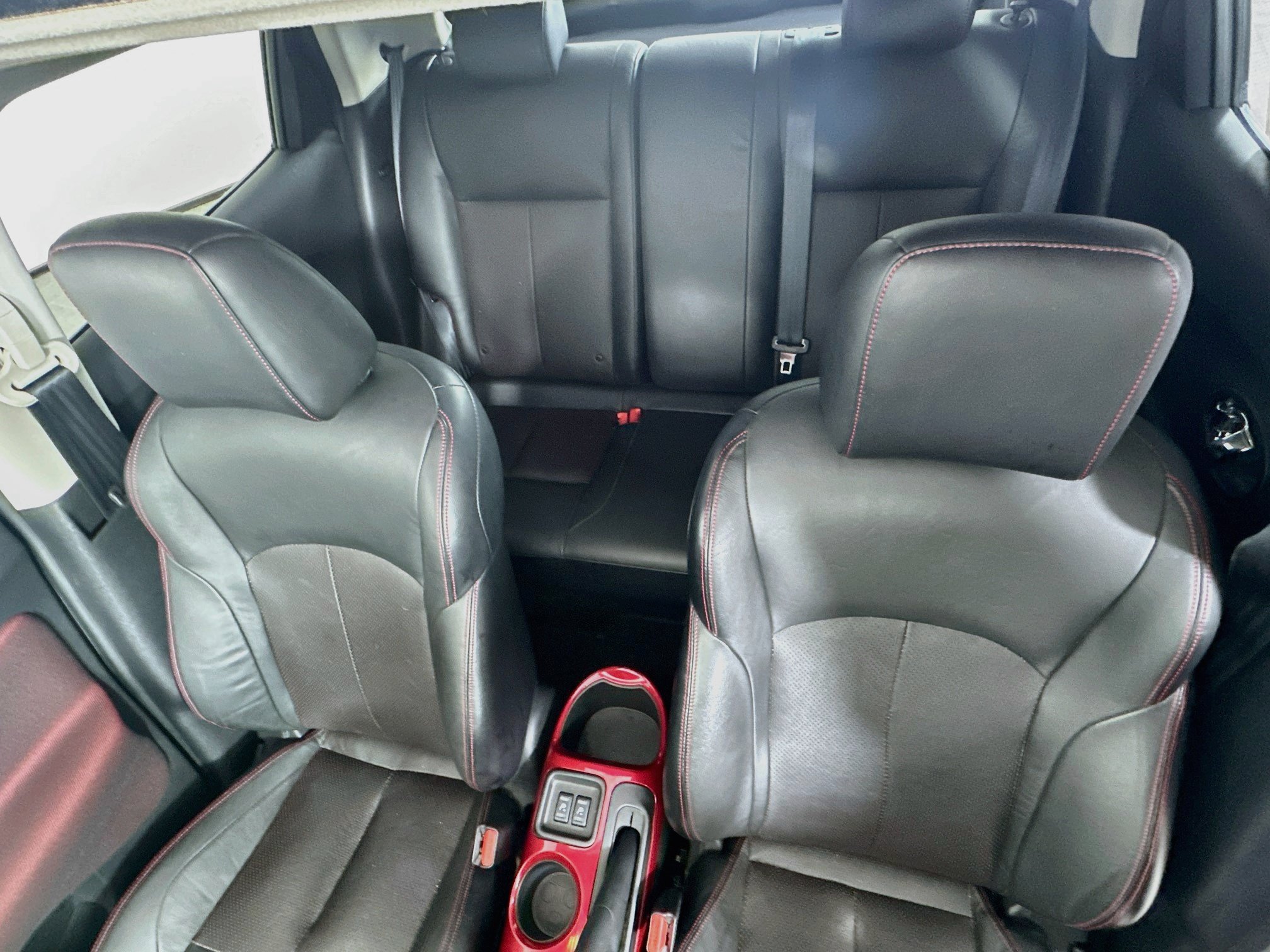 Used 2011 Nissan Juke SL FWD image 21