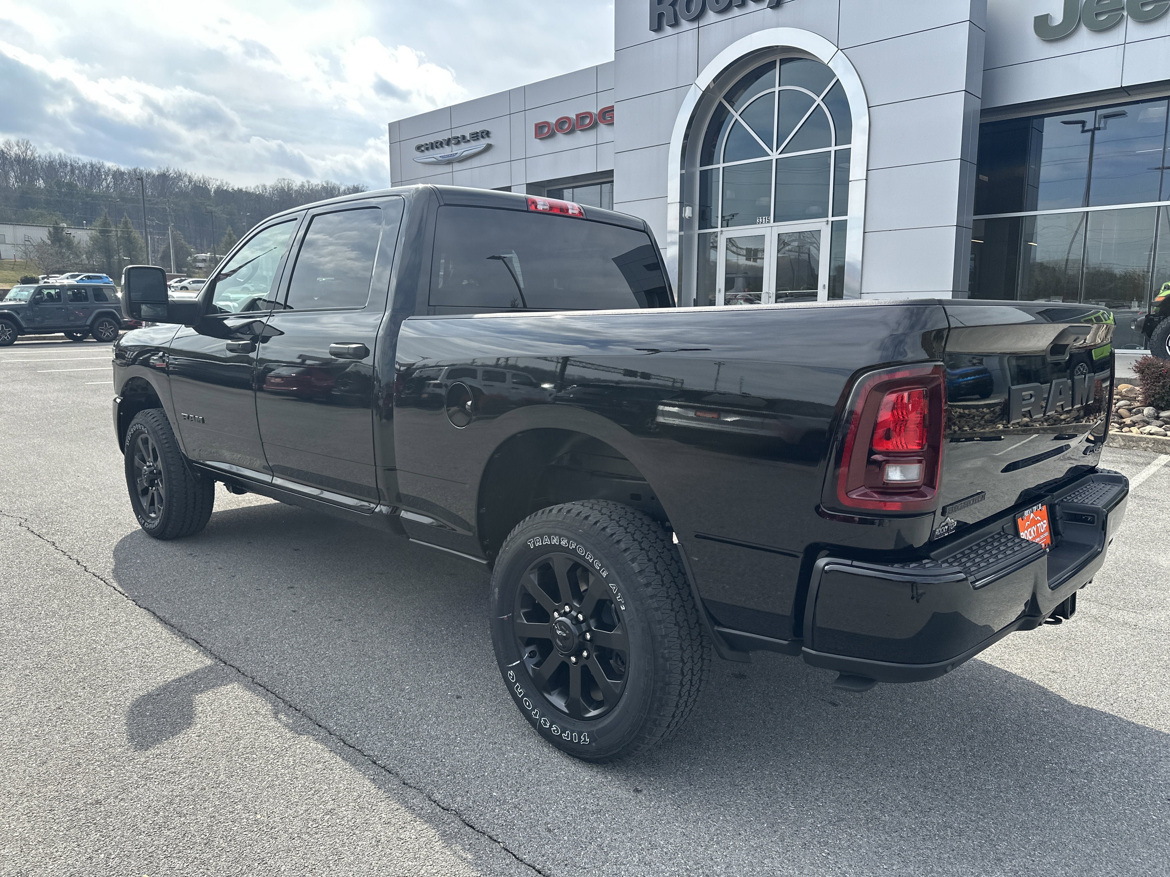 New 2026 RAM 2500 Big Horn AWD/4WD image 9
