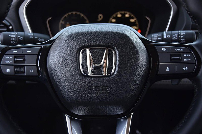 New 2025 Honda Pilot Touring image 21