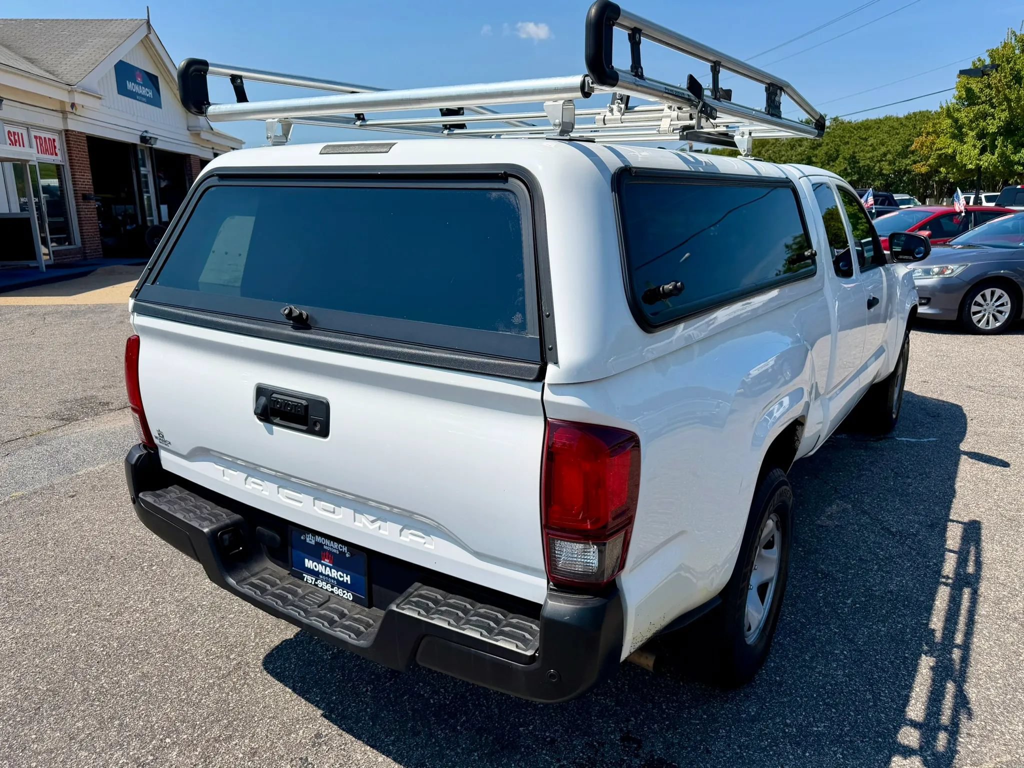 Used 2020 Toyota Tacoma SR RWD image 5