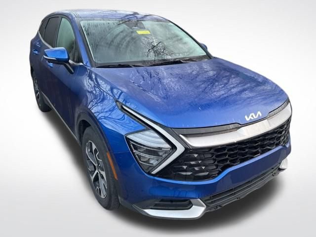 Used 2025 Kia Sportage EX image 1