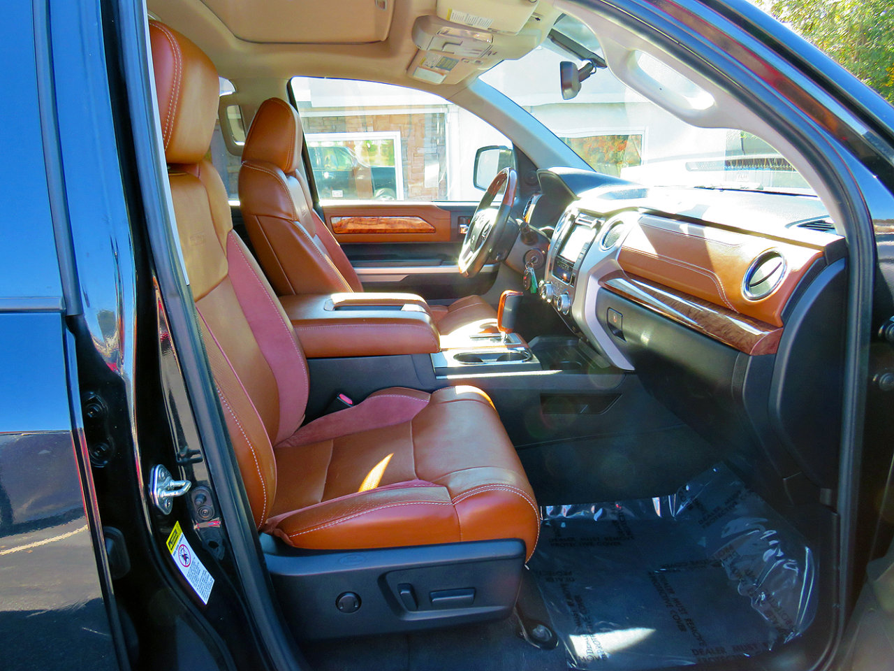 Used 2015 Toyota Tundra 1794 Edition image 12