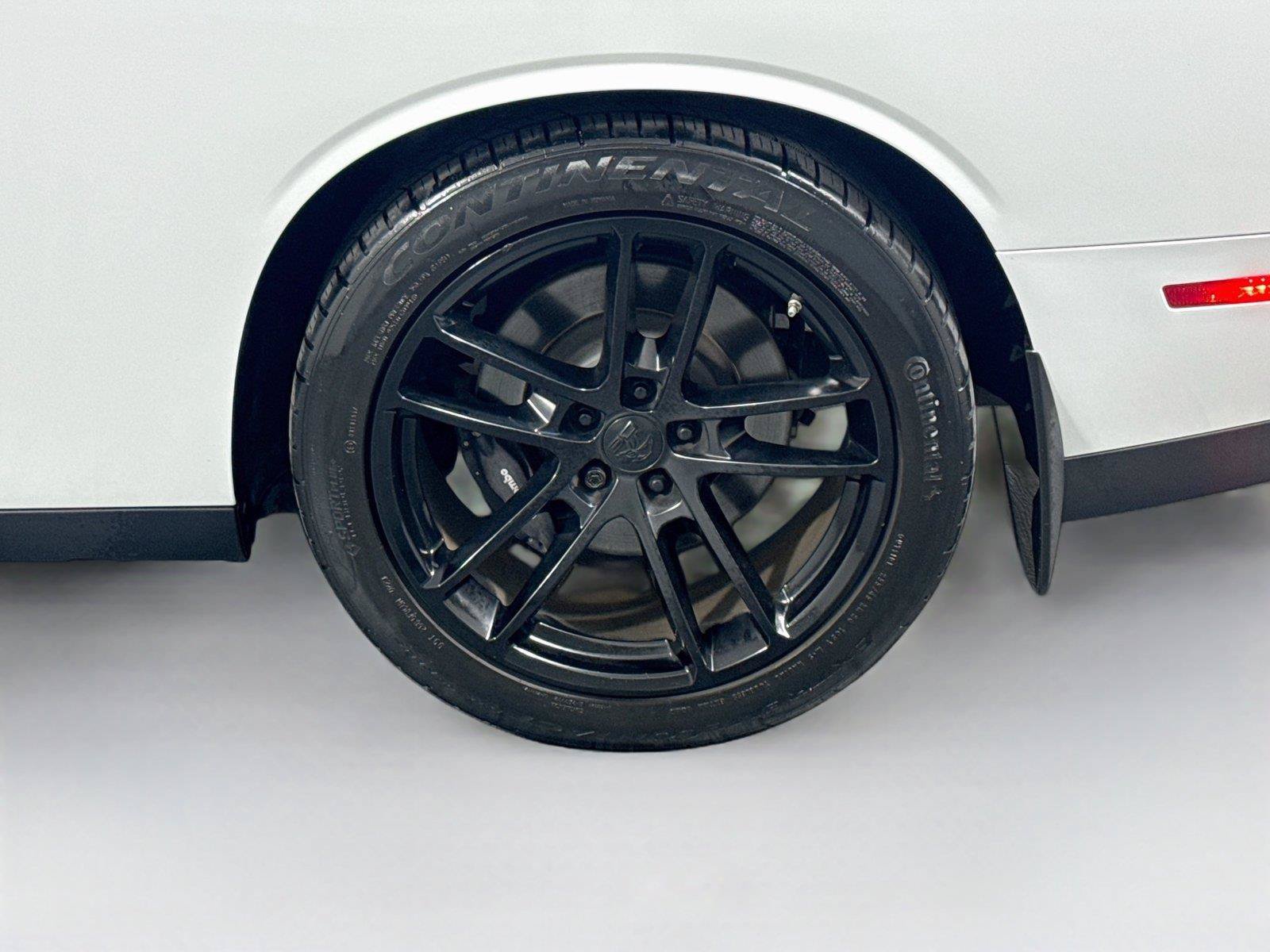 Used 2022 Dodge Challenger R/T w/ Plus Package RWD image 34