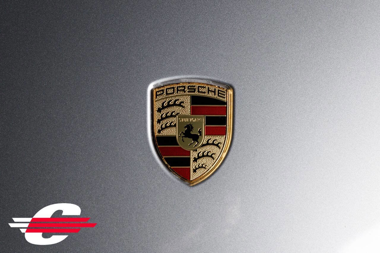 Used 2018 Porsche 911 Carrera image 10