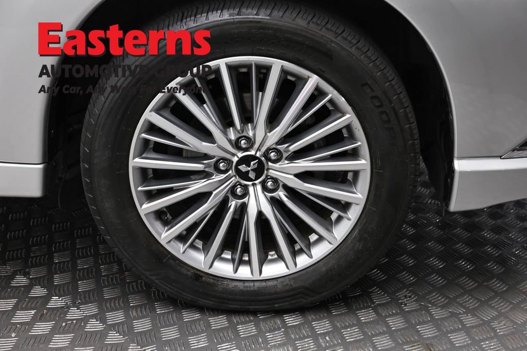 Used 2022 Mitsubishi Outlander LE image 32