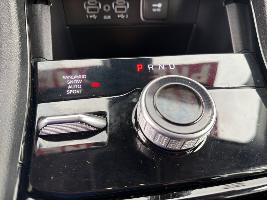 Used 2023 Jeep Grand Cherokee Limited image 25