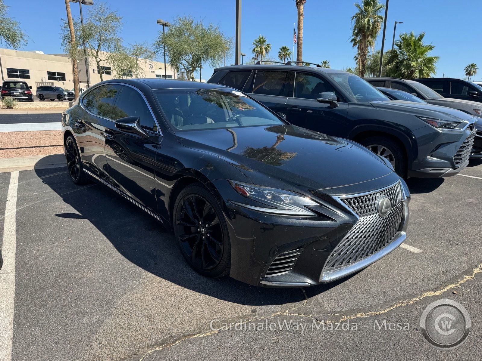 Used 2019 Lexus LS 500 w/ Accessory Package (Z1) RWD image 2