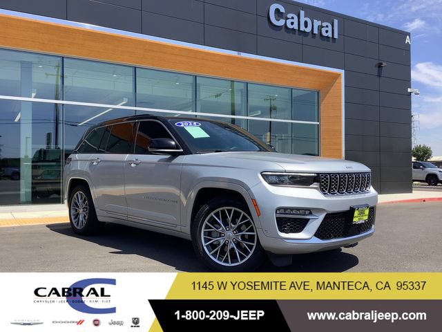 Used 2024 Jeep Grand Cherokee Summit AWD/4WD image 1
