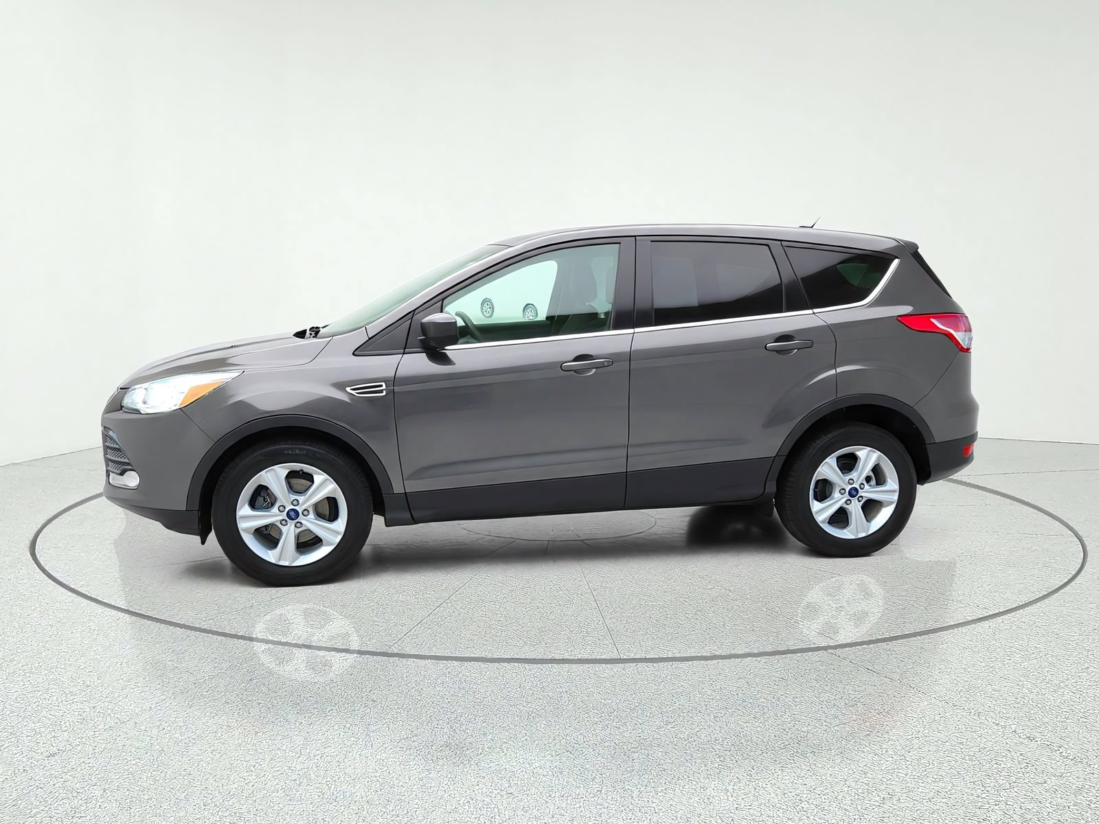 Used 2015 Ford Escape SE FWD image 3
