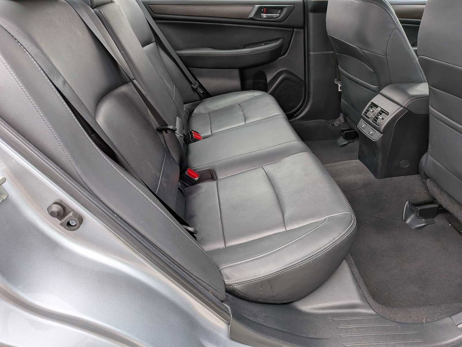 Used 2016 Subaru Legacy 2.5i Limited AWD/4WD image 19