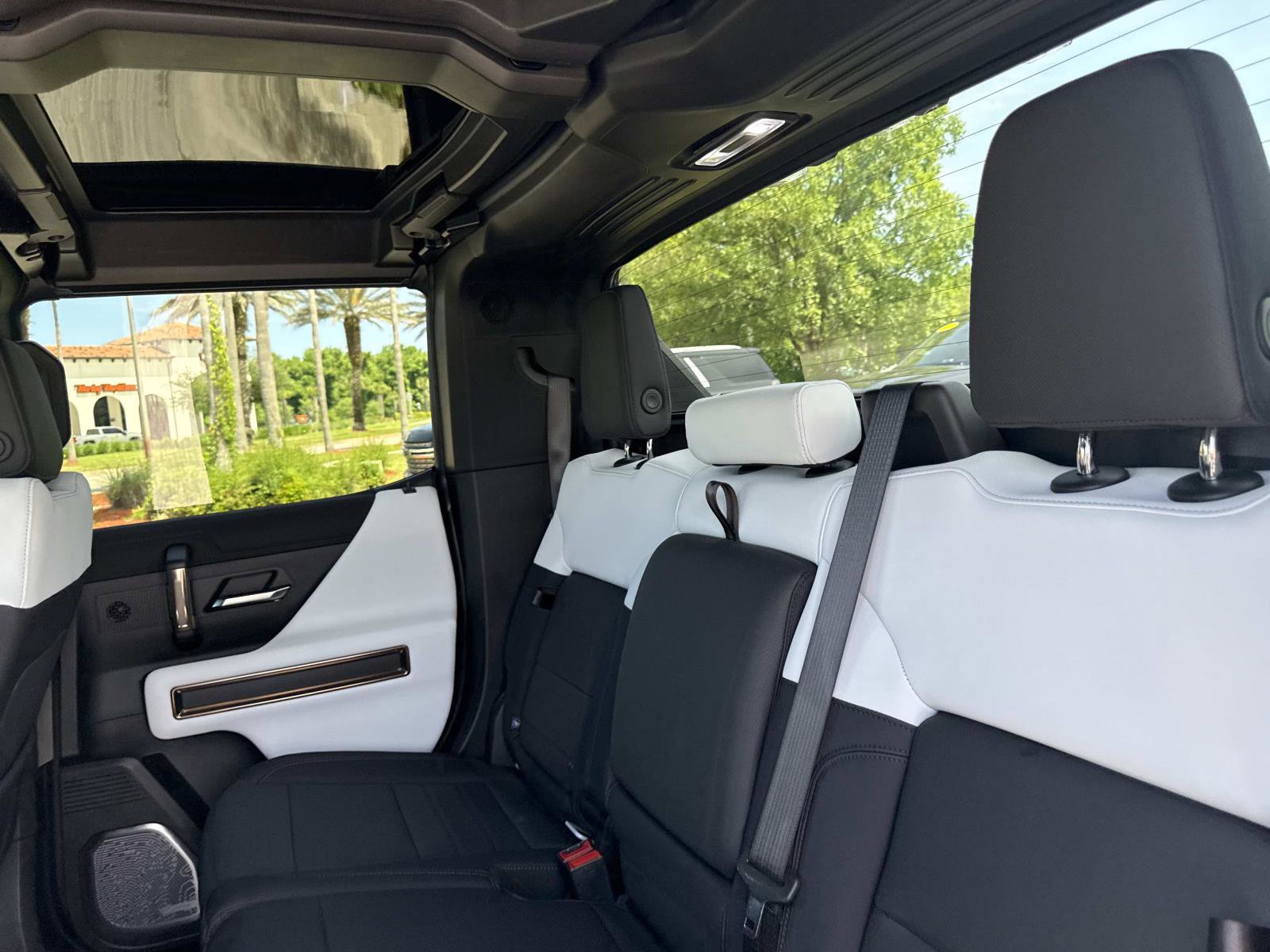 Used 2025 GMC Hummer EV 3X AWD/4WD image 14