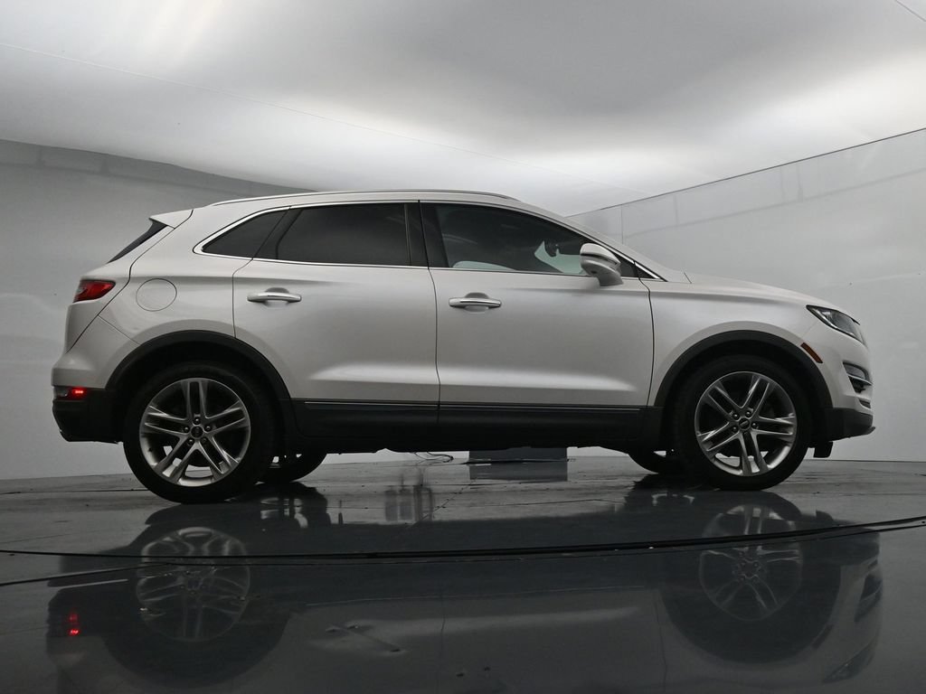 Used 2019 Lincoln MKC Reserve w/ MKC Climate Package AWD/4WD image 24