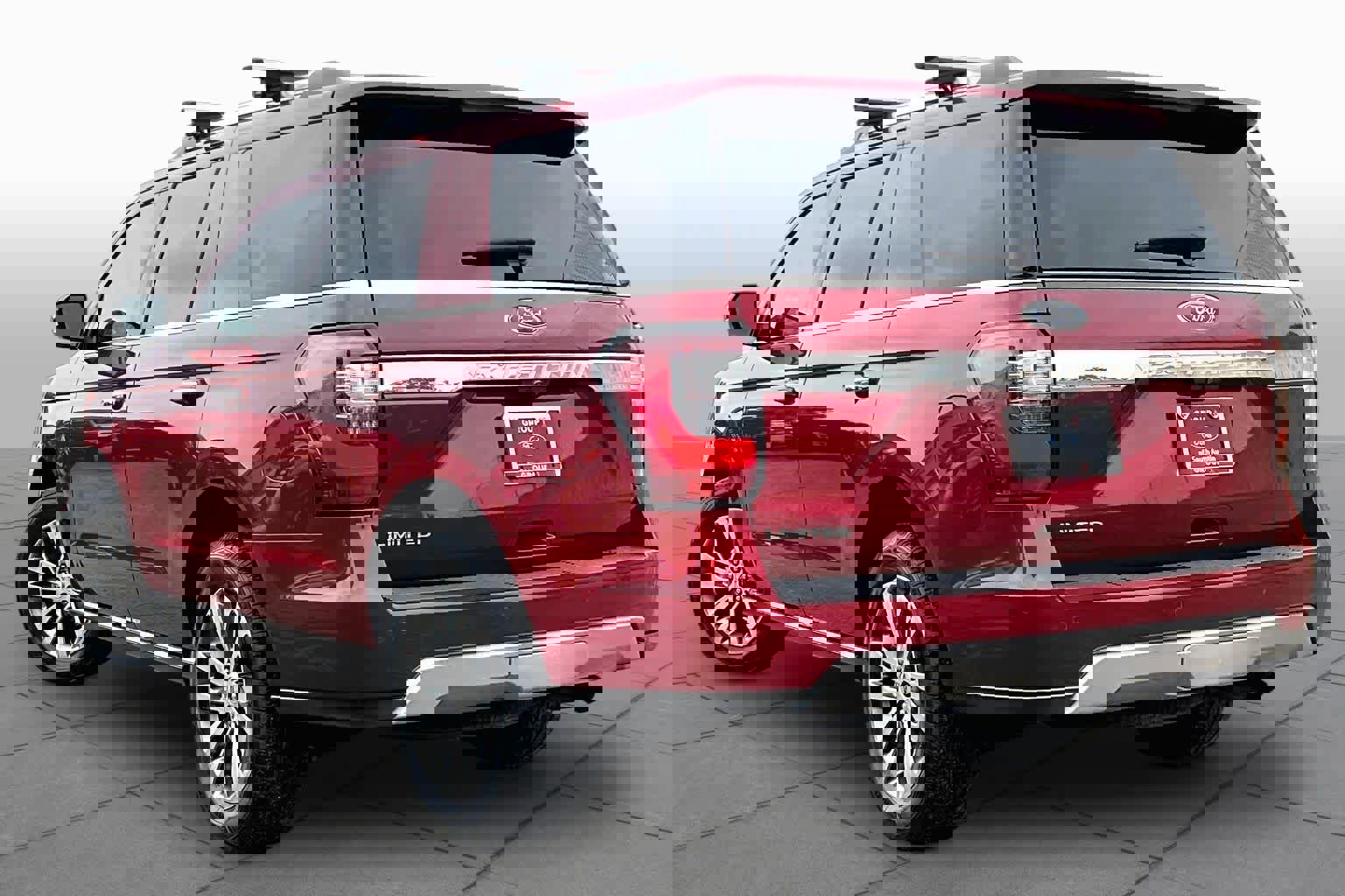 Used 2018 Ford Expedition Limited w/ Equipment Group 301A RWD image 12