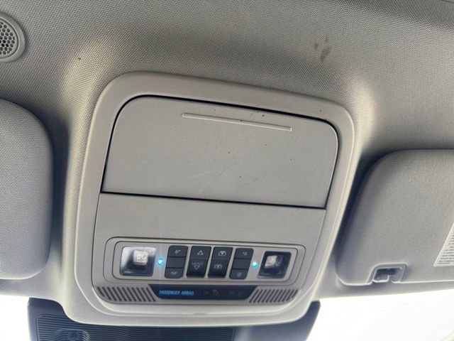 Used 2022 Ford Explorer XLT w/ Equipment Group 202A RWD image 26