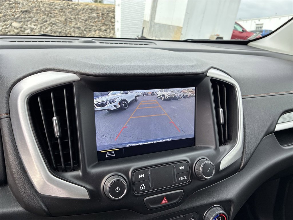 Used 2021 GMC Terrain SLT image 16