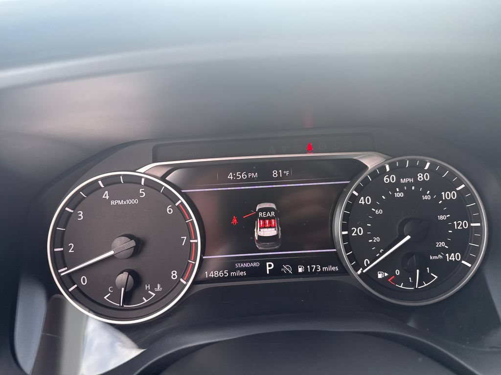 Used 2024 Nissan Rogue SV w/ SV Premium Package FWD image 19