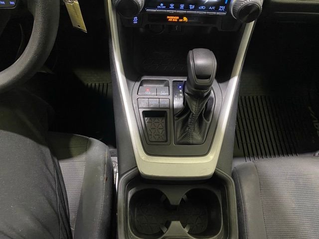 Used 2020 Toyota RAV4 LE w/ All Weather Liner Package image 20