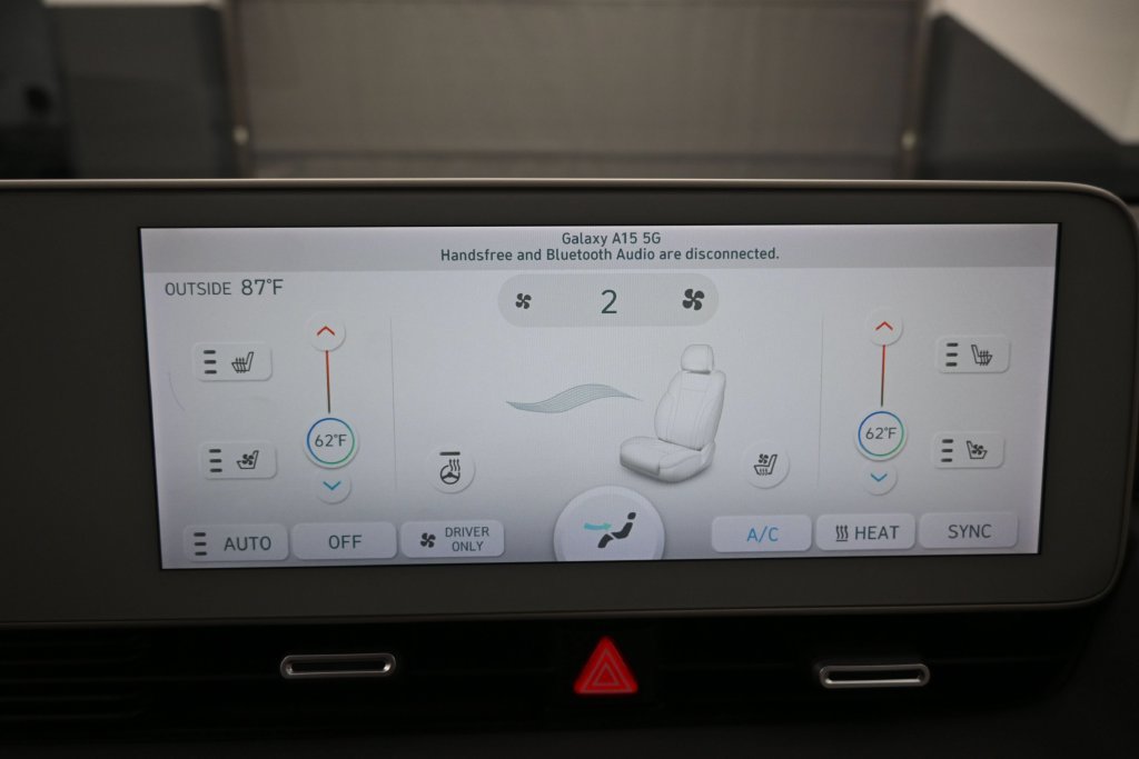 Used 2023 Hyundai Ioniq 5 Limited AWD/4WD image 16