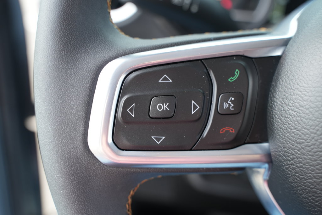 Used 2024 Jeep Wrangler Unlimited Sahara w/ Safety Group AWD/4WD image 34