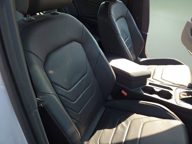 Used 2023 Volkswagen Jetta GLI Autobahn image 34