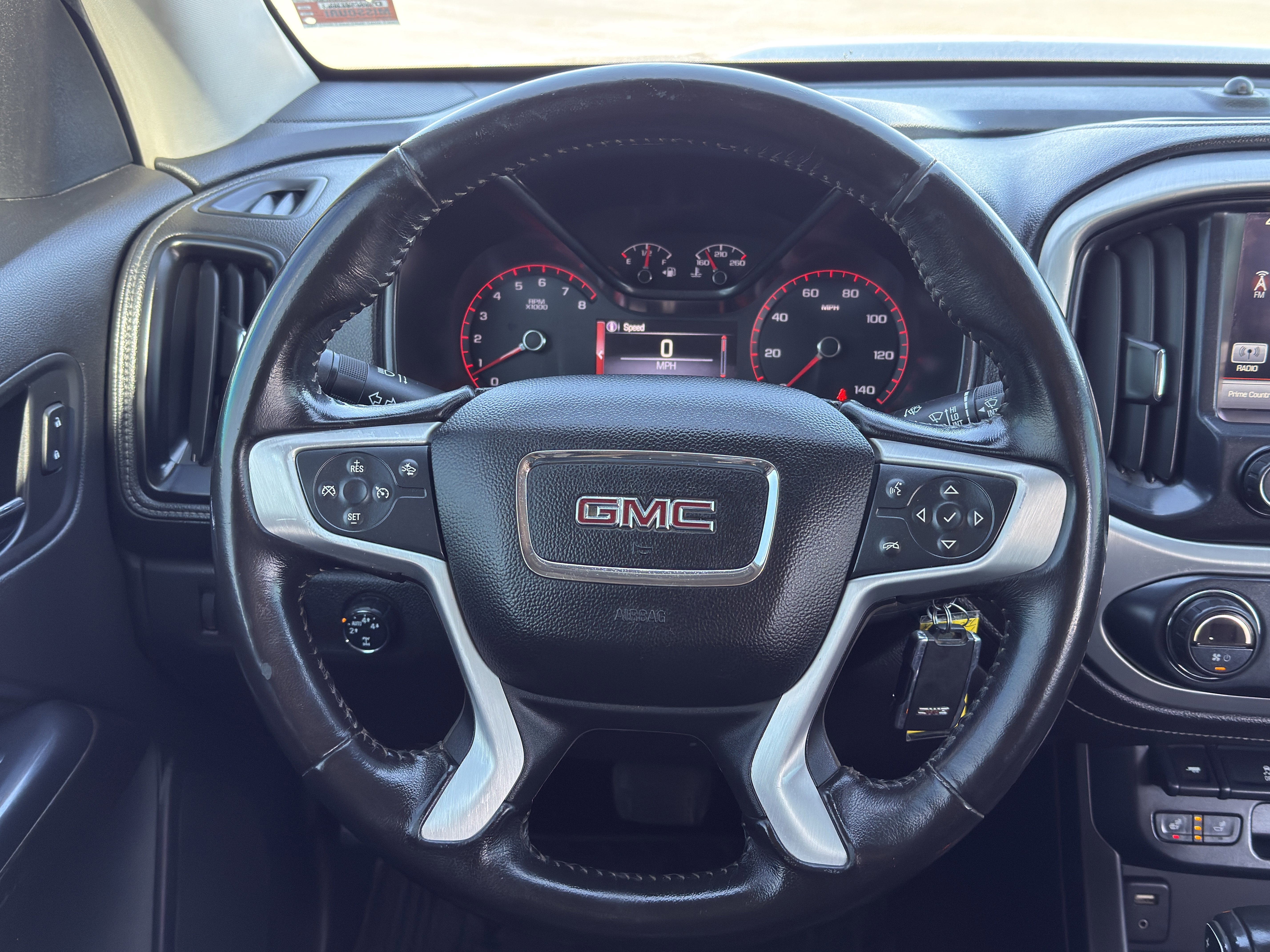 Used 2016 GMC Canyon SLT w/ Driver Alert Package image 25