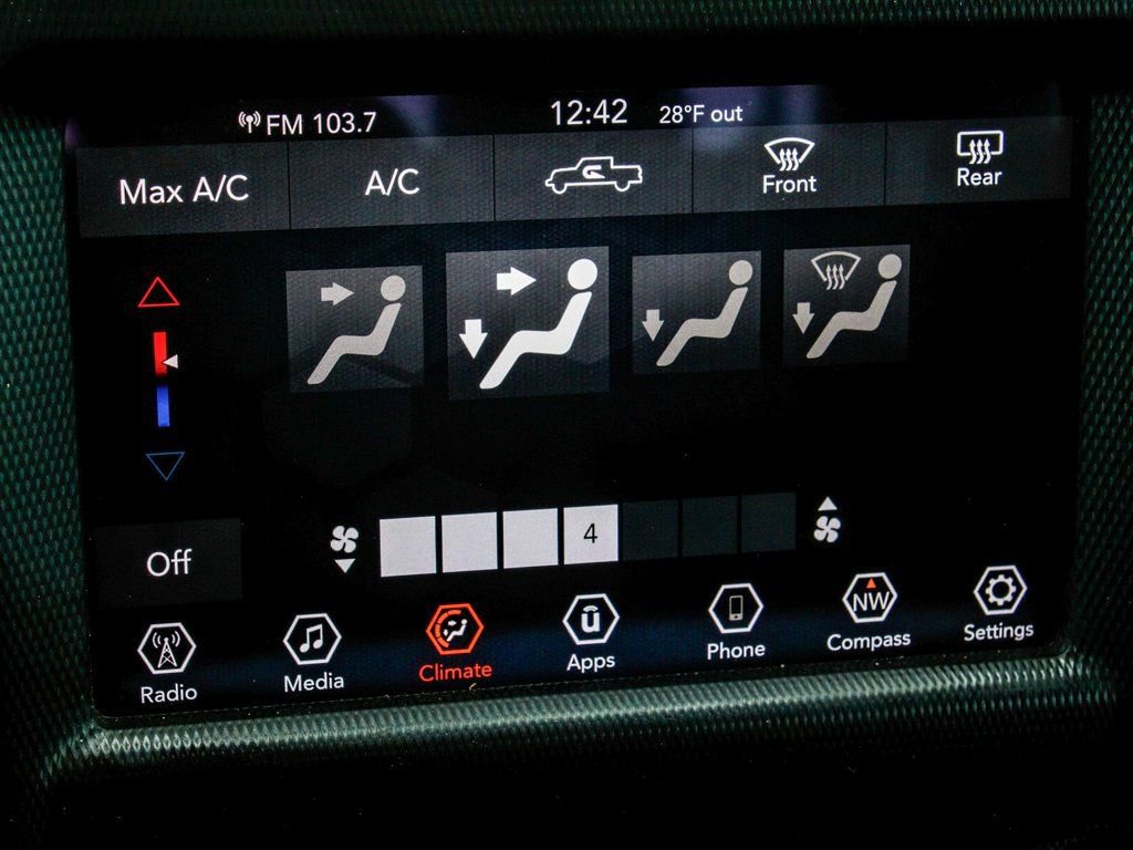 Used 2022 Jeep Gladiator Willys image 21