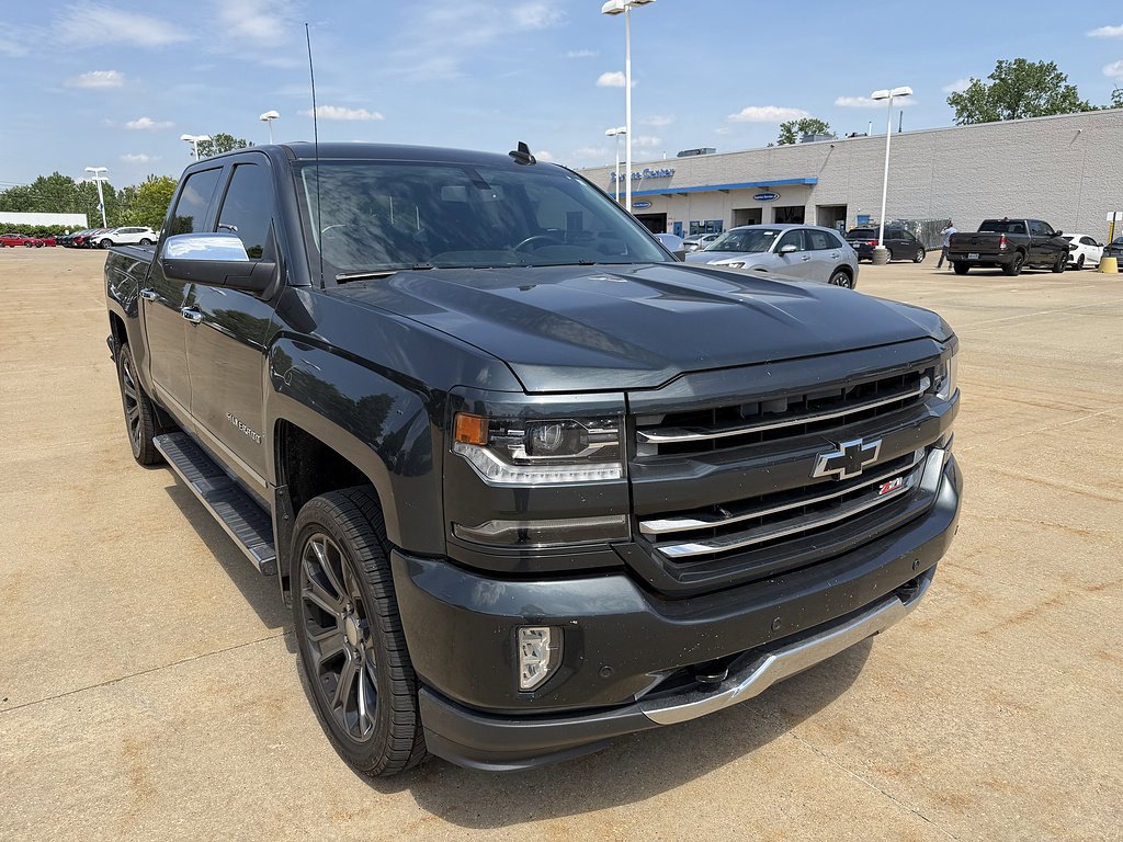 Used 2017 Chevrolet Silverado 1500 LTZ Z71 w/ LTZ Plus Package AWD/4WD image 2