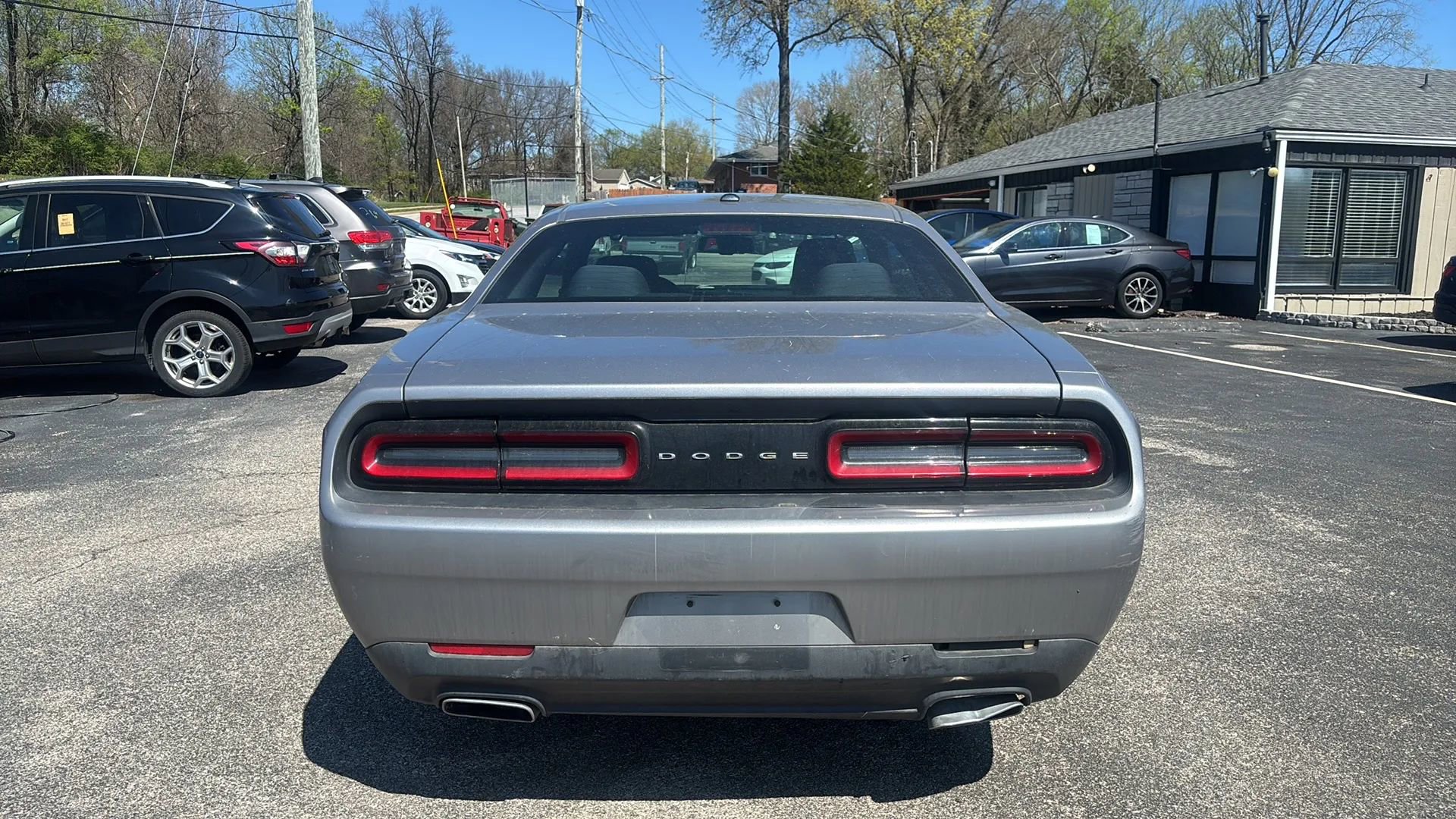 Used 2017 Dodge Challenger SXT image 4