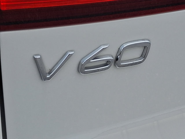 Used 2024 Volvo V60 B5 Cross Country Plus AWD/4WD image 30