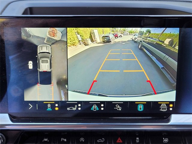 Used 2023 Chevrolet Silverado 1500 High Country w/ High Country Premium Package image 13