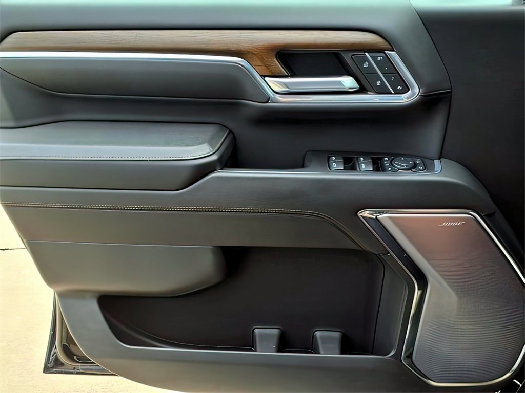 Used 2024 Chevrolet Silverado 2500 High Country w/ High Country Premium Package image 21