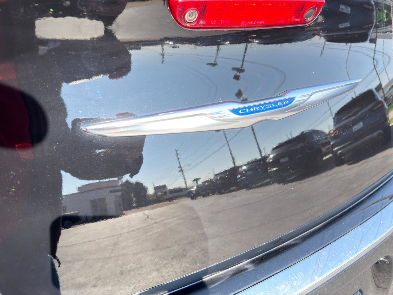 Used 2015 Chrysler 300 Limited w/ Driver Convenience Group image 74