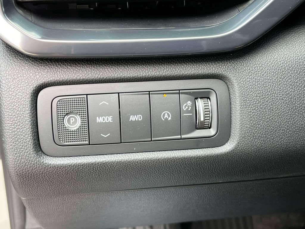 New 2027 GMC Acadia AT4 w/ AT4 Reserve Package AWD/4WD image 26