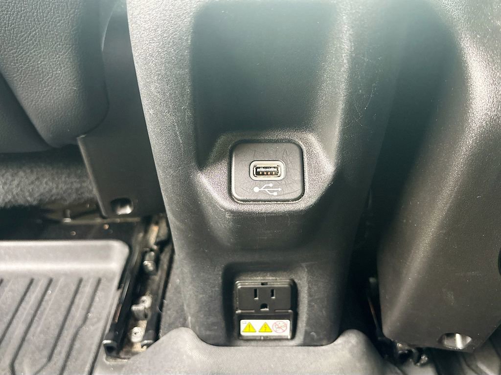 Used 2018 Jeep Renegade Limited FWD image 15