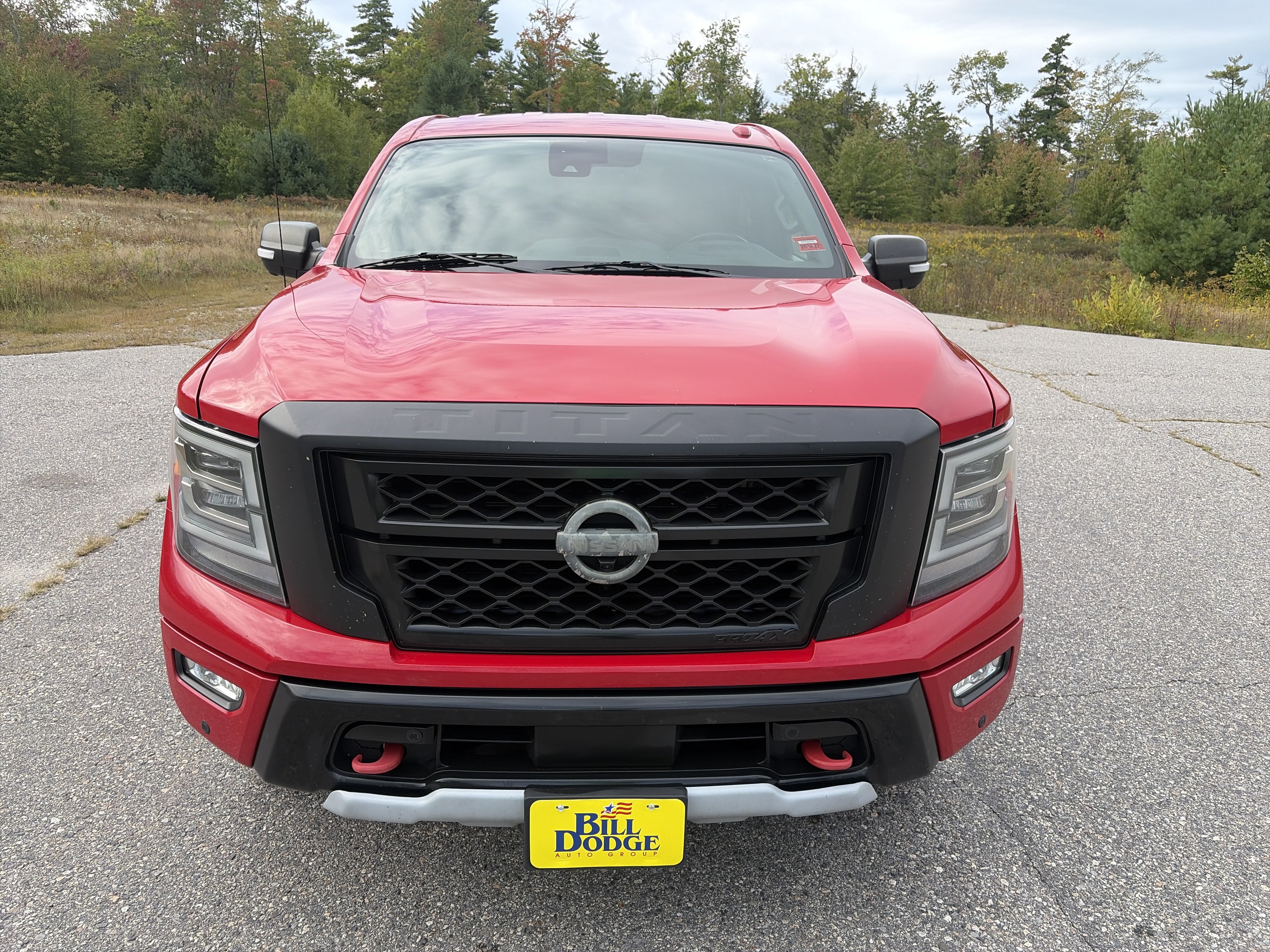 Used 2021 Nissan Titan PRO-4X w/ Pro-4x Convenience Package AWD/4WD image 2